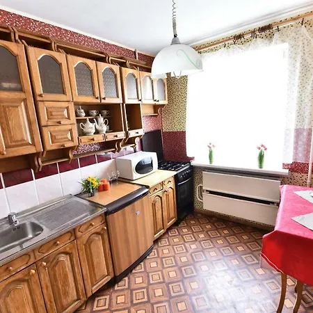 Zhukovskogo 5 1 *